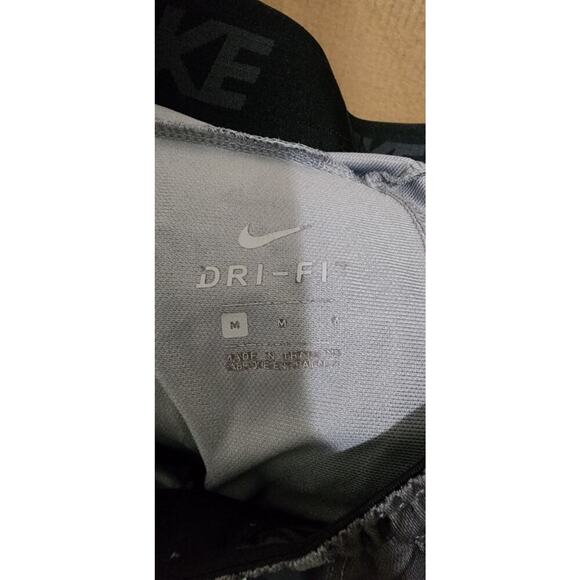 Nike Camouflage Big Swoosh Logo Athletic Shorts Mens Sz M Pockets Active Camo - Picture 4 of 5